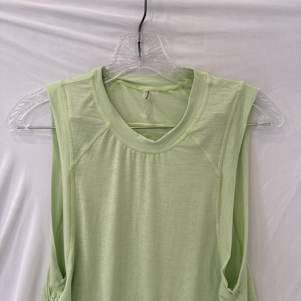 Free People Movement NWOT light green workout tank with side tie sz XS - Picture 2 of 6